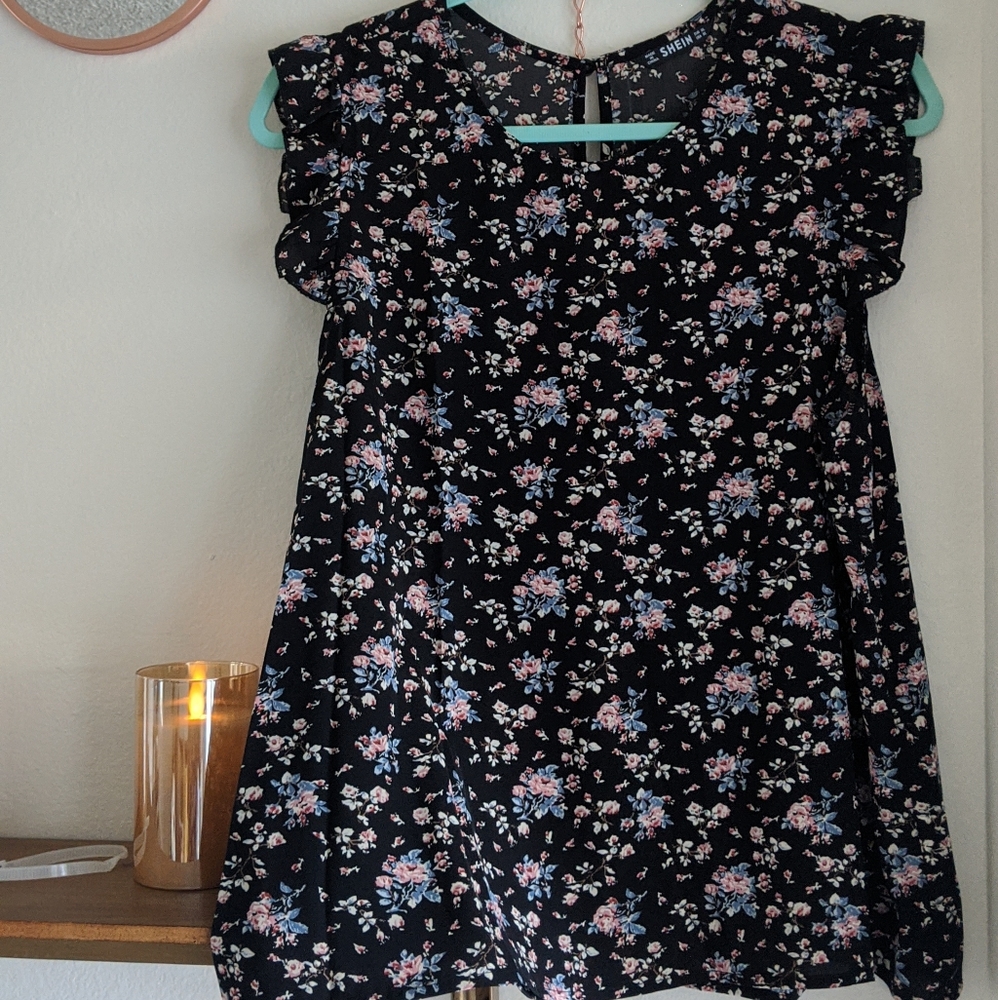 🌻 3 for 10 Shein Floral Blouse